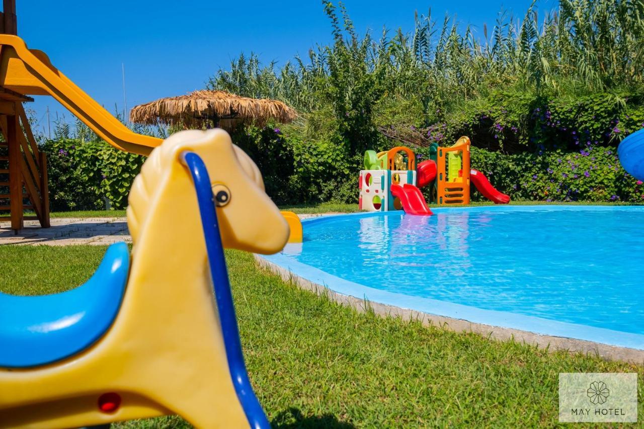 May Beach Hotel Rethymno  ภายนอก รูปภาพ